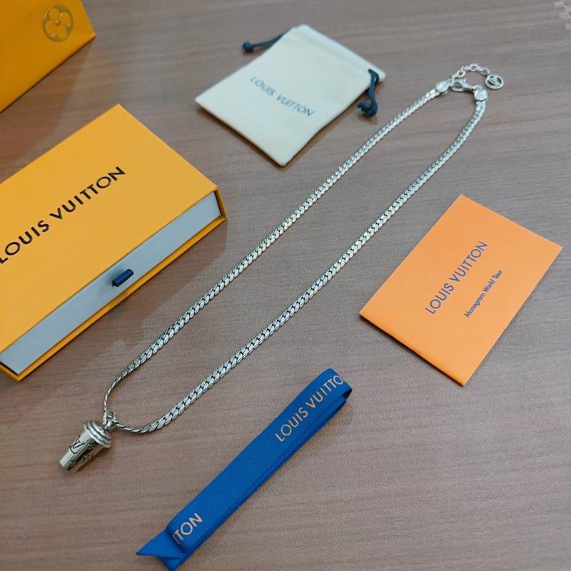LV Necklace 11yxx139